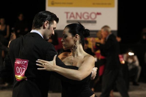 576683_10150852174663601_57096968600_9837189_1008717949_n.jpgのサムネール画像