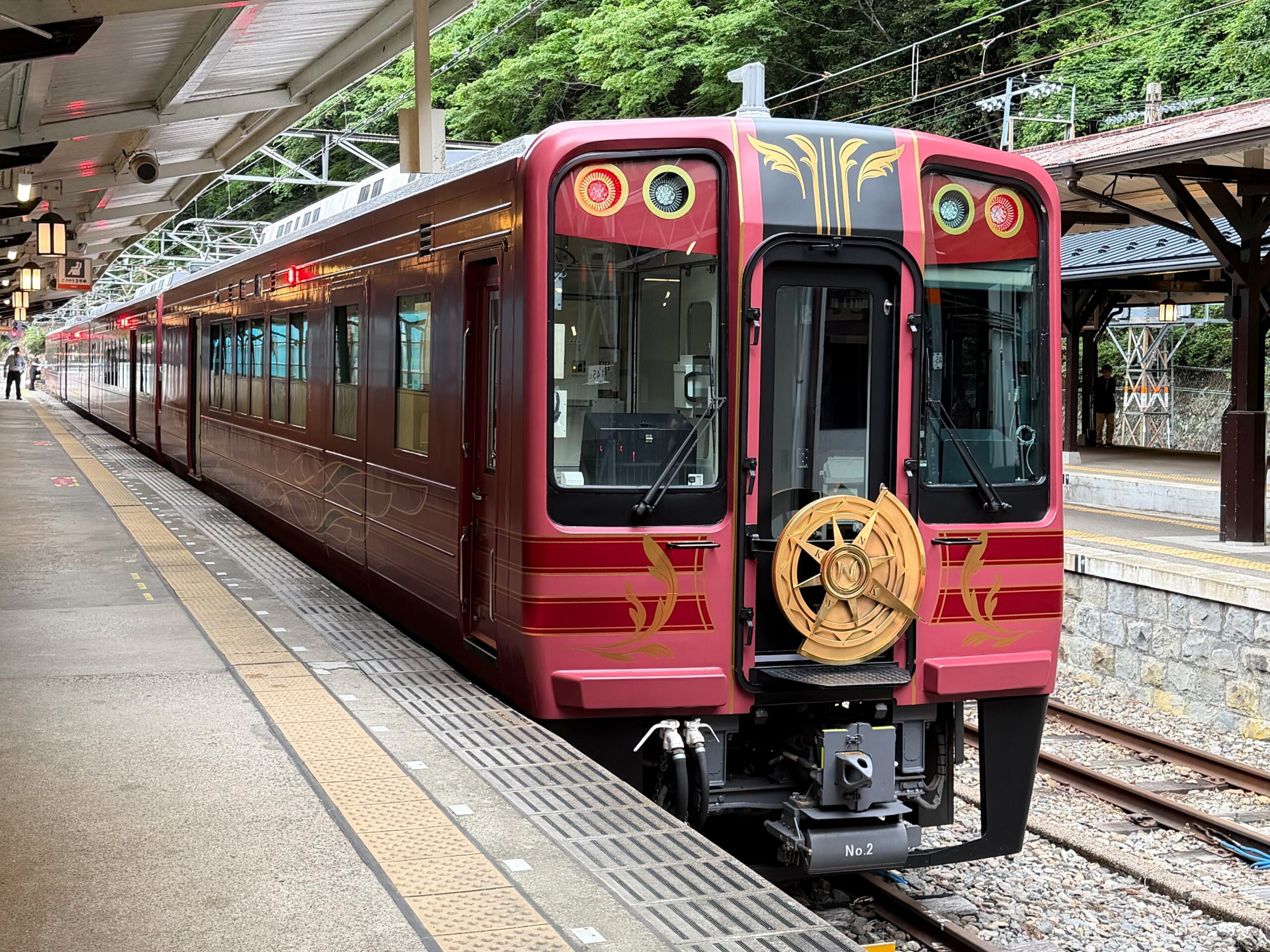 和歌山】観光列車「GRAN 天空」で高野山の余韻を持ち帰る 極楽橋から