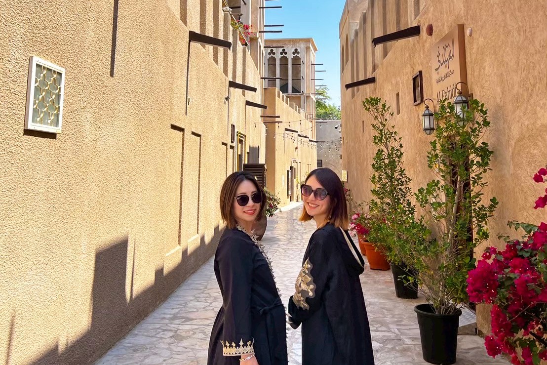 民族衣装でドバイを旅しよう！アバヤ・カンドゥーラの購入方法と撮影