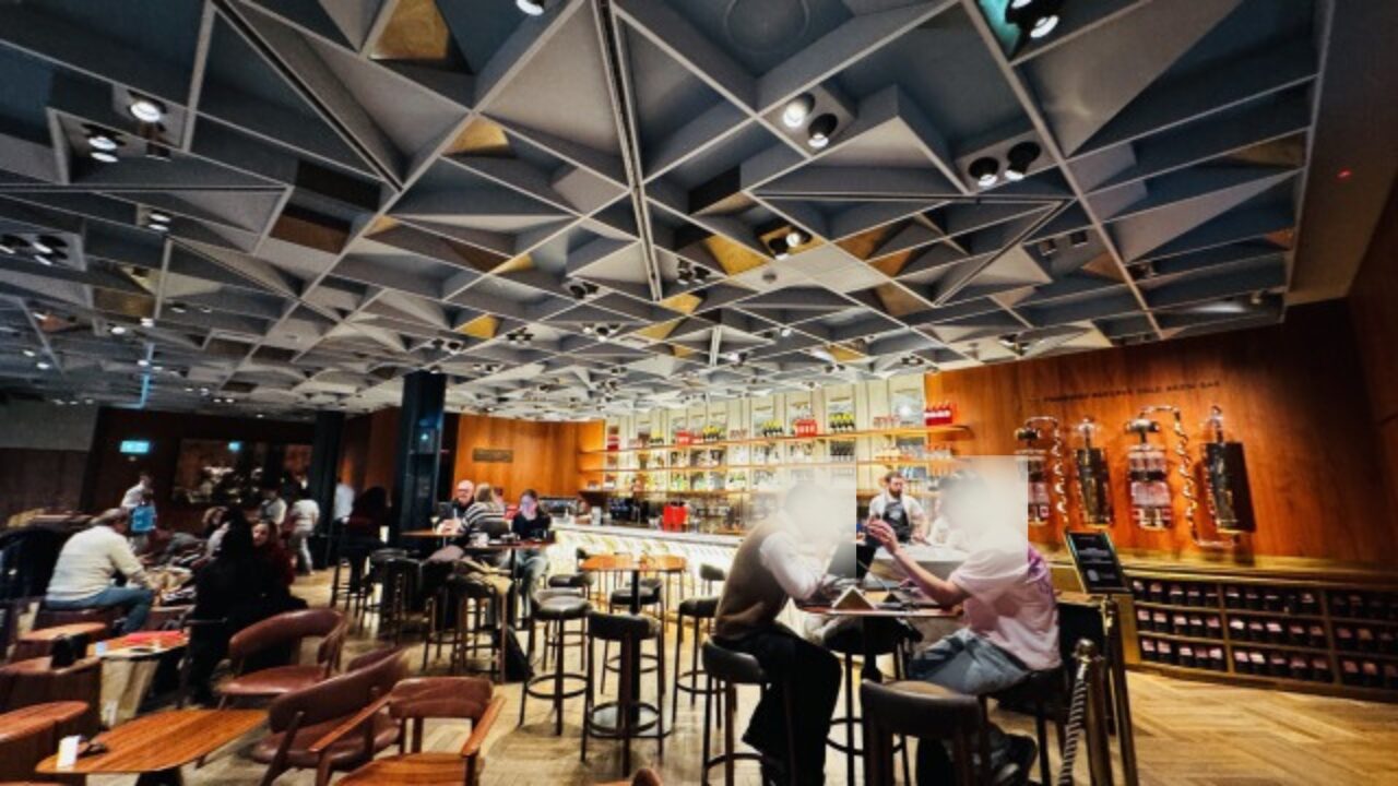 ミラノ】建築やインテリアも見どころ！世界で3番目にオープンした
