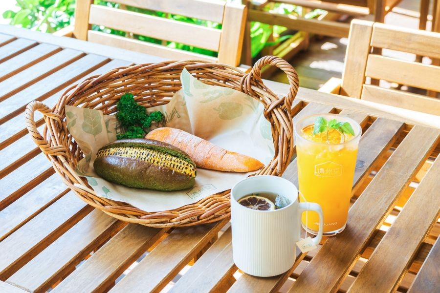 韓国・済州島】ススキの名所で済州島の食材を使ったメニューが楽しめる