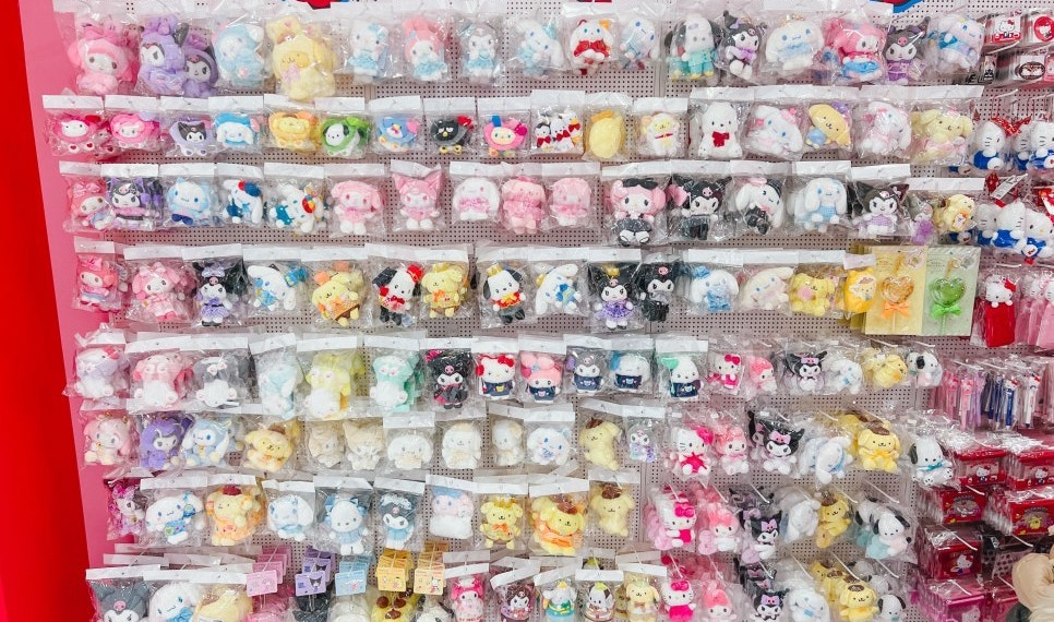 韓国・ソウル】明洞にハローキティアップルカフェがオープン | 地球の